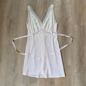 Vintage Cream Lace Chemise Slip With Embroidered Details On Bust